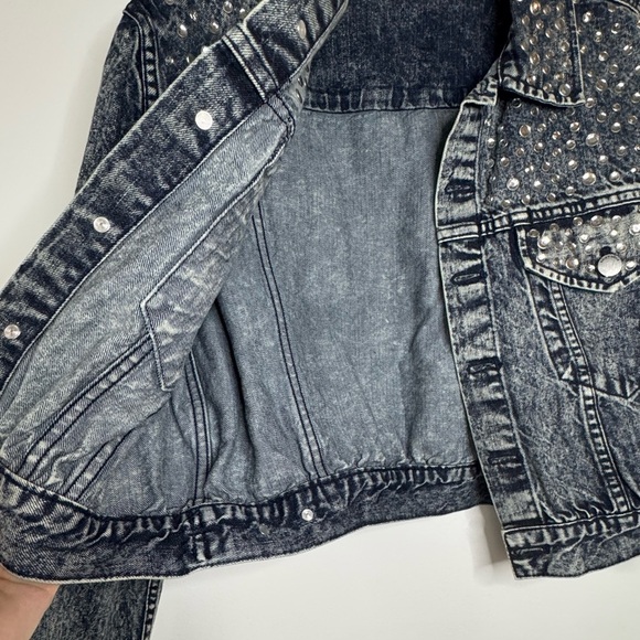 Alice + Olivia Embellished Crystal Denim Jacket – Size M - Picture 15 of 16